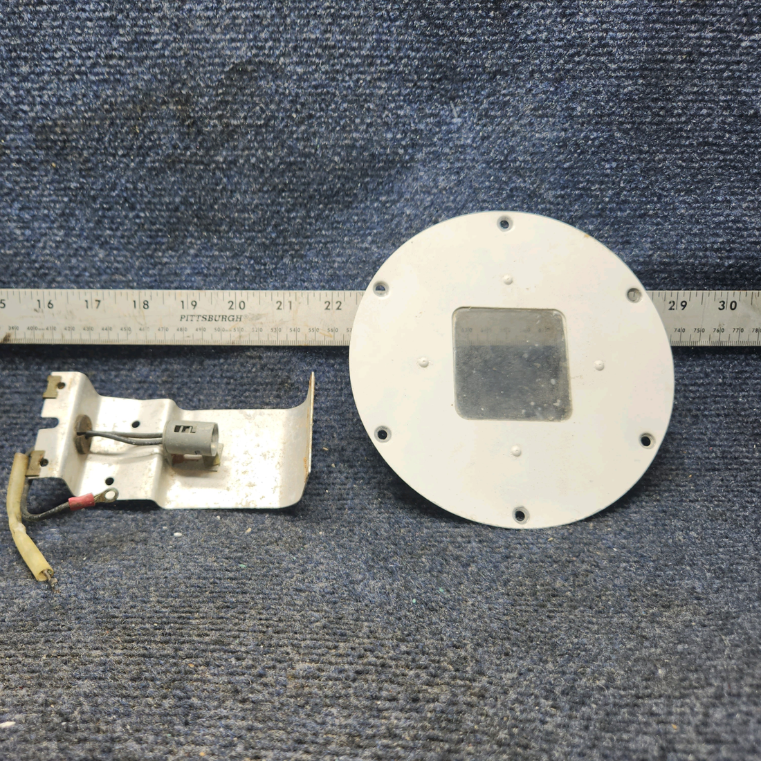 Used aircraft parts for sale, 0762035-1 Cessna 182P Cover Plate Wing Light