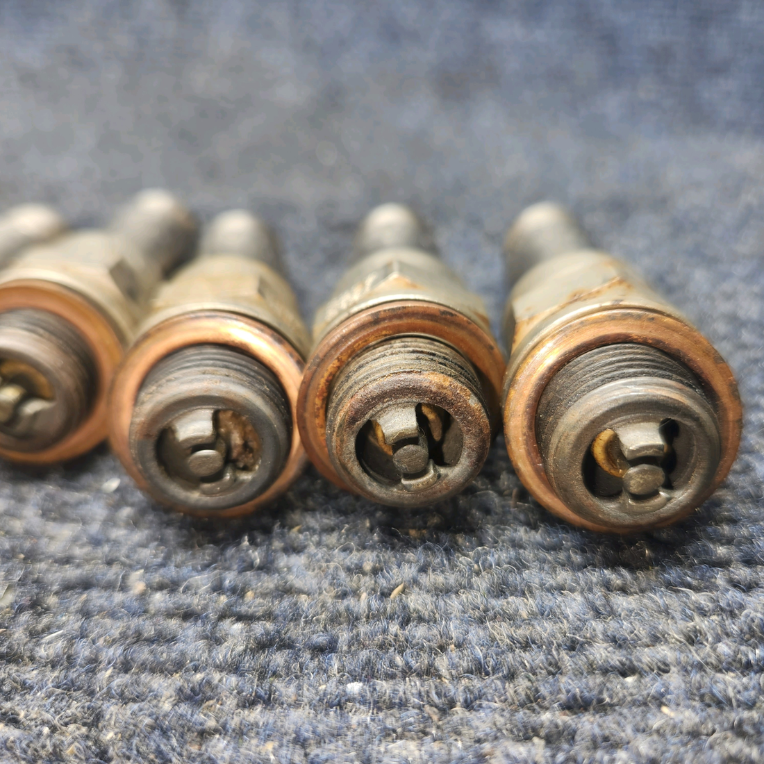 Used aircraft parts for sale, UREM40E Tempest Lycoming O-540 PIPER PA-24-250 Spark Plugs - Set of 12