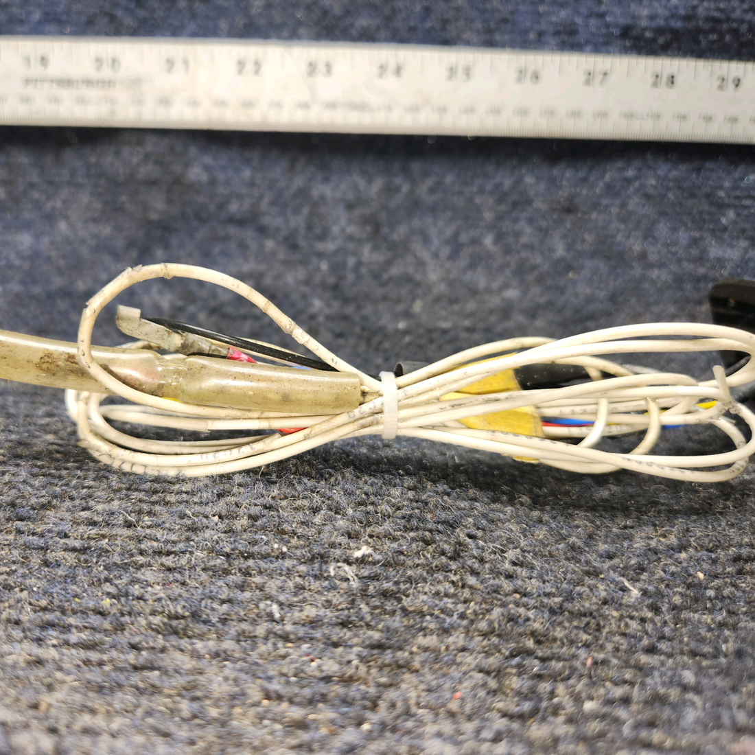 Used aircraft parts for sale, 11-17599 Aveo Positrobe BEECHCRAFT 95-55B White LED Tail Light