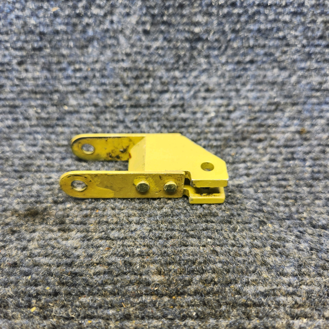 Used aircraft parts for sale, 002-410041-3 Beechcraft F33A BEECHCRAFT RH RUDDER CABLE LINK