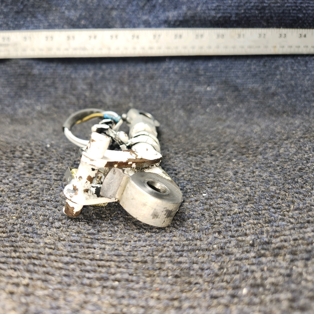 Used aircraft parts for sale, 67797-005 Piper PA32RT-300 Link Assembly Main Gear Truss with Switch - LH (14-28V)