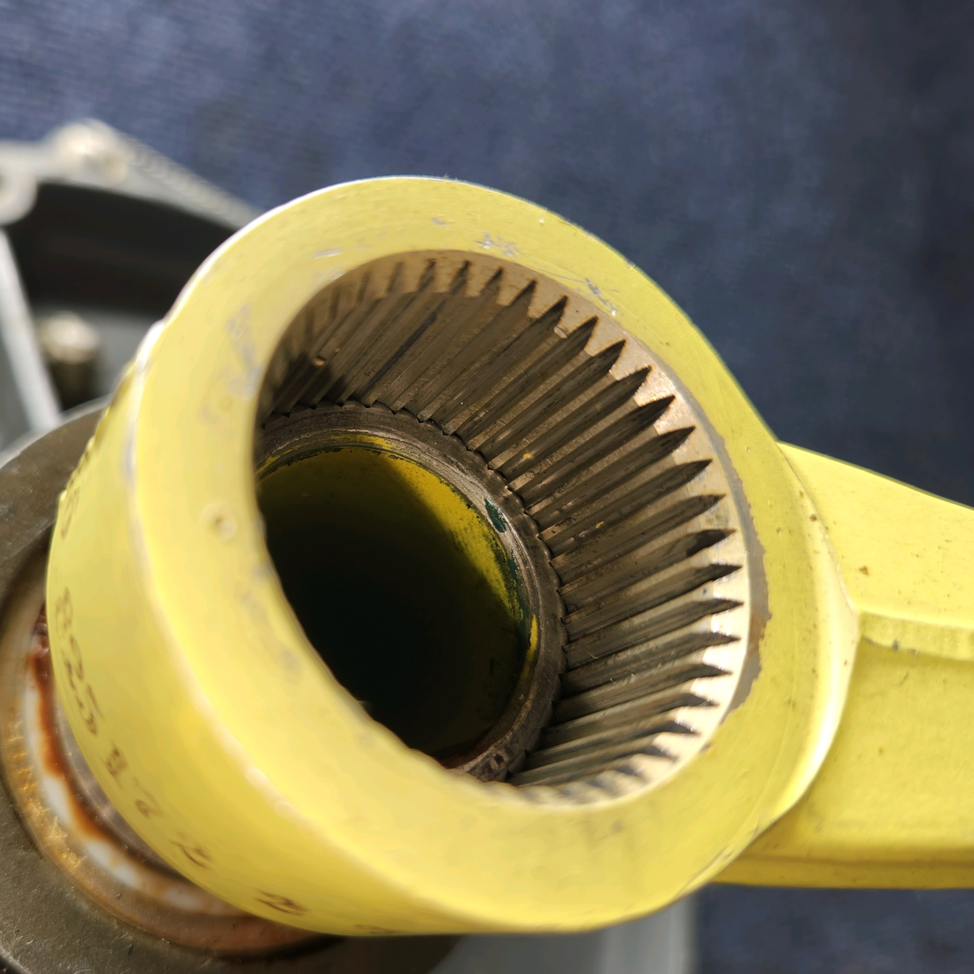 Used aircraft parts for sale, 98-810017-5 BEECHCRAFT 95-55B Main Landing Gear Retract Actuator Assembly