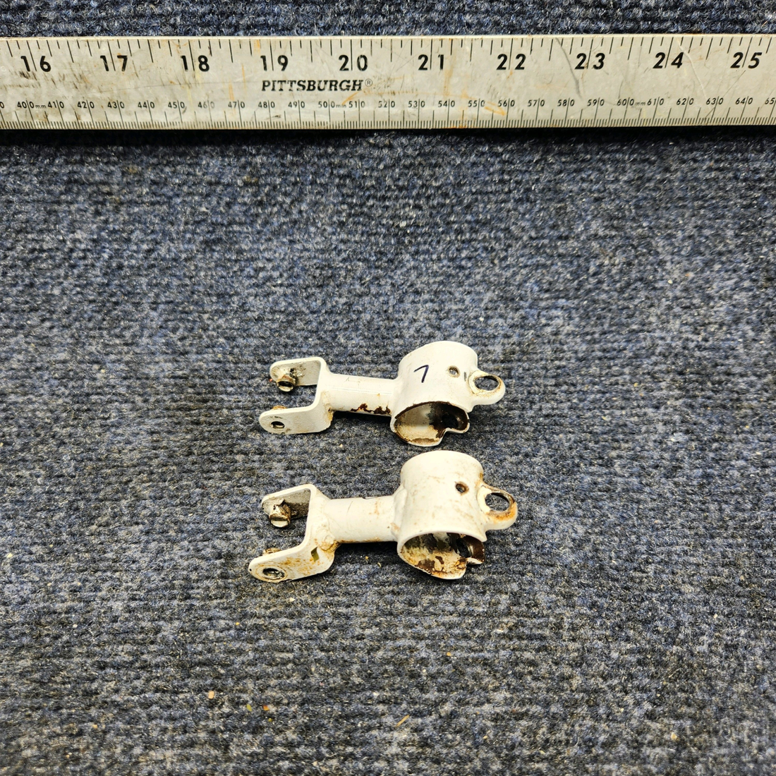 Used aircraft parts for sale, 550015-001 Mooney M20J SUPPORT GEAR DOOR AFT LH OR RH "PRICE PER EACH"