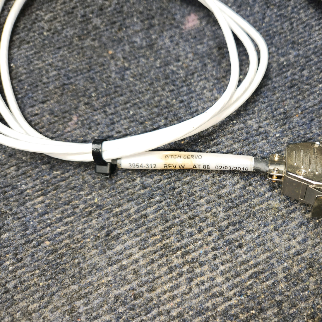 Used aircraft parts for sale, 0131-0-0 / 0107-P4 / 0105-R9 / 1394T100-14RB. S-tec S-tec Corp 50 PIPER PA-24-250 S-Tec Corp System 50 Autopilot complete w/ Harness 14 volts