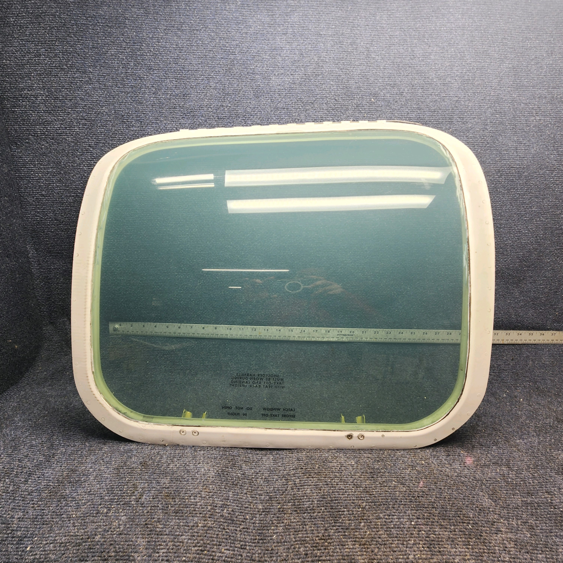 Used aircraft parts for sale, 002-430053-2 Beechcraft F33A CENTER WINDOW ASSEMBLY RH (TINTED)