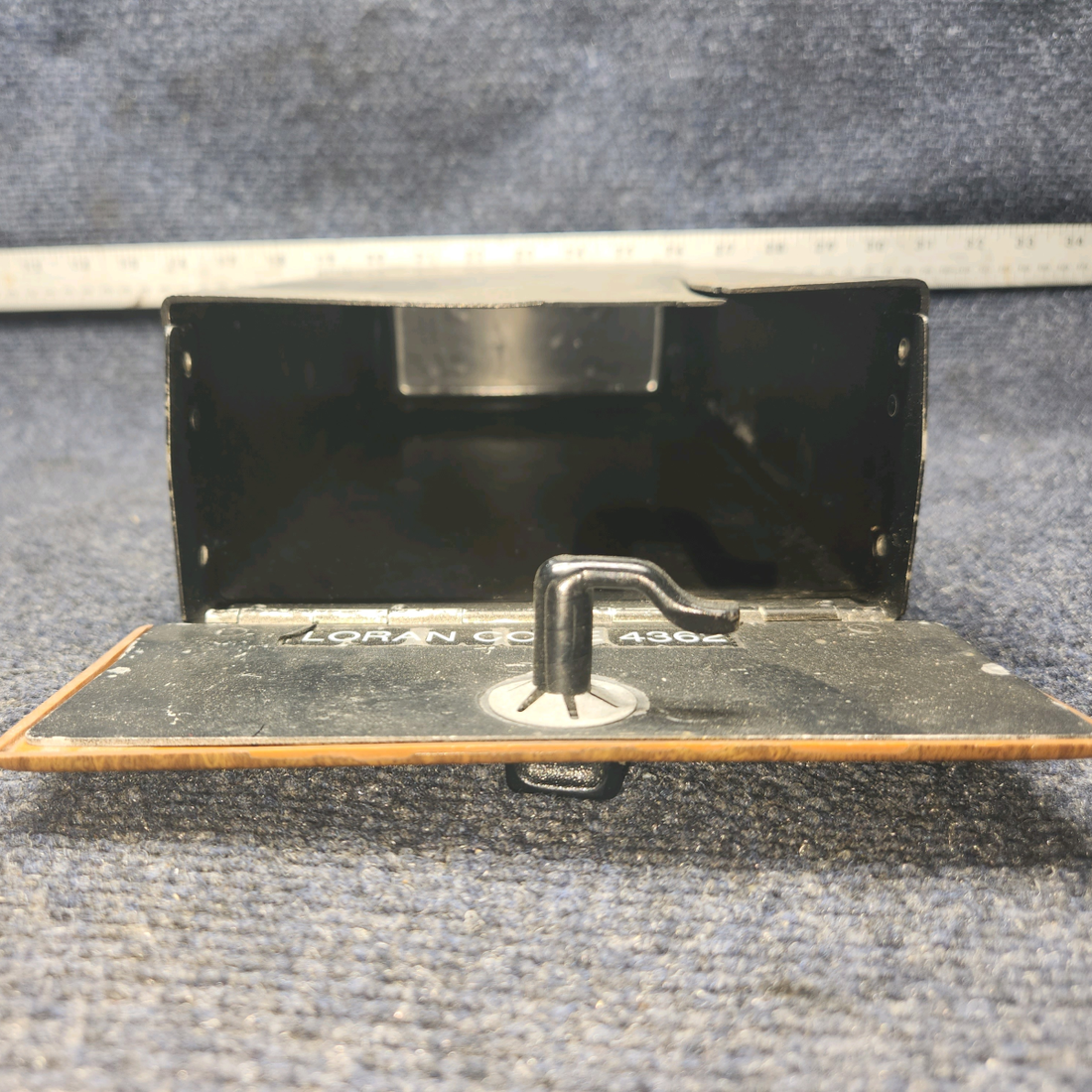 Used aircraft parts for sale, 0513085-16 Cessna 172RG Glove Box Assembly with Door