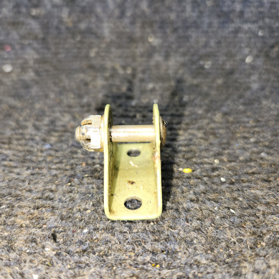 Used aircraft parts for sale, 35-650121-4 BEECHCRAFT F35 Elevator Hinge Bracket Out