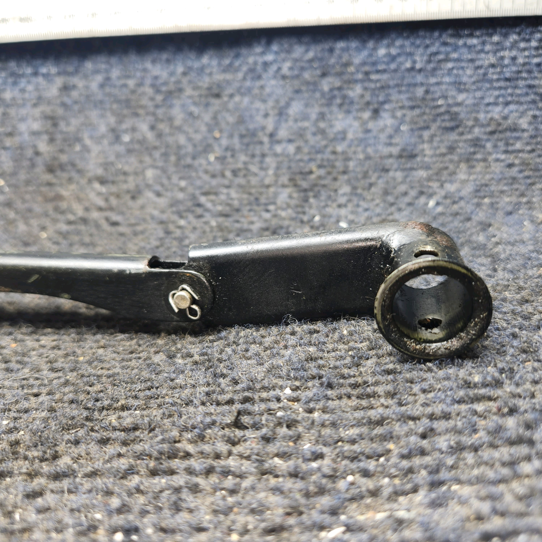 Used aircraft parts for sale, 0411563, 0511336-1 Cessna 172F Rudder Pedal Arm Assembly w/ Link