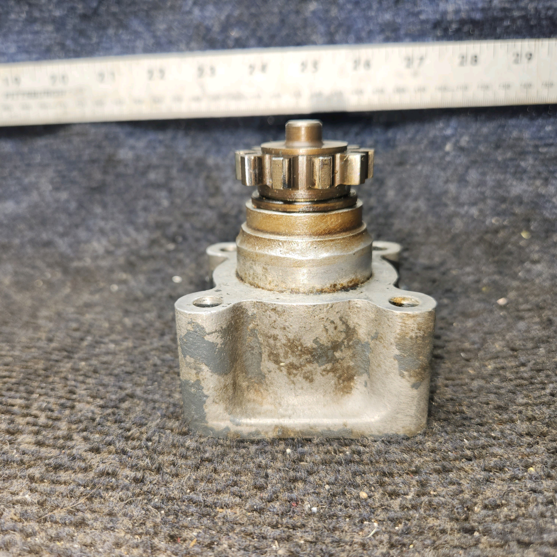 Used aircraft parts for sale, 61098 Continental, Lycoming O-320 Vacuum Pump Adapter Assembly w/ Gear