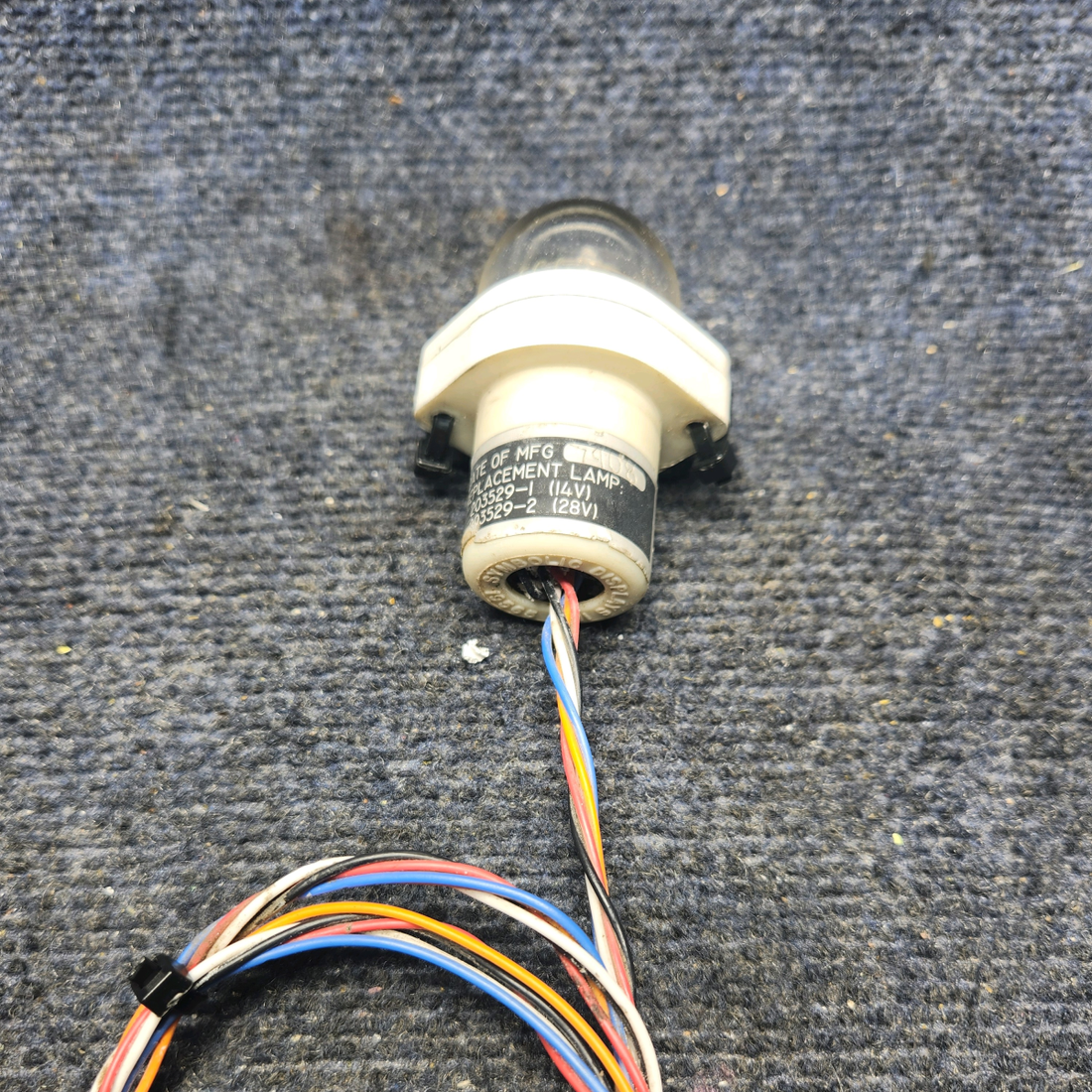 Used aircraft parts for sale, 701557-1M Mooney M20K HOSKINS NAVIGATION STROBE LIGHT (VOLTS: 14, MINUS LENS)