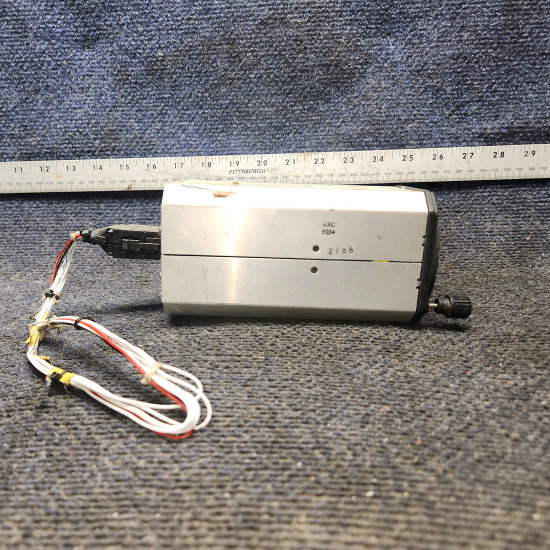 Used aircraft parts for sale, 066-3056-01 King Radio KI-209 piper PA-28-181 VOR-LOC-Glideslope Indicator with Mods (Volts: 11-33)