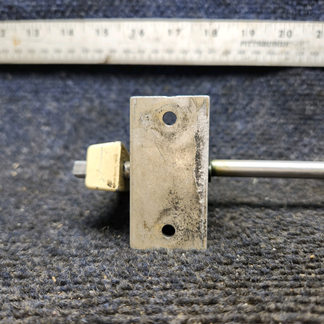 Used aircraft parts for sale, 0716607-1, 0716613-1, 0716612-201 Cessna 182G Fuel Selector Valve Assembly