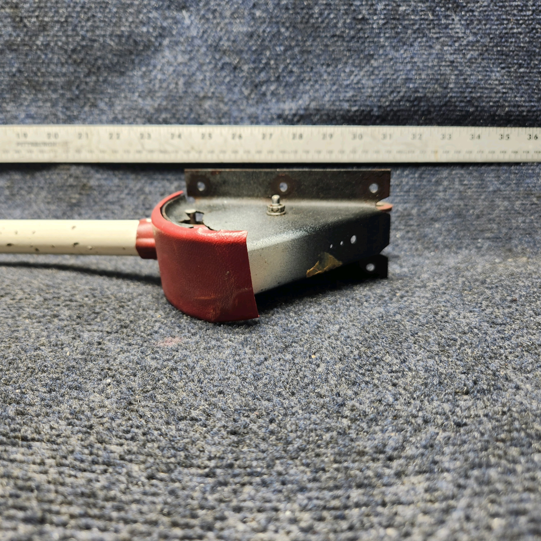 Used aircraft parts for sale, 63782-000 Piper PA28-140 Flap Lever and Handle Assembly