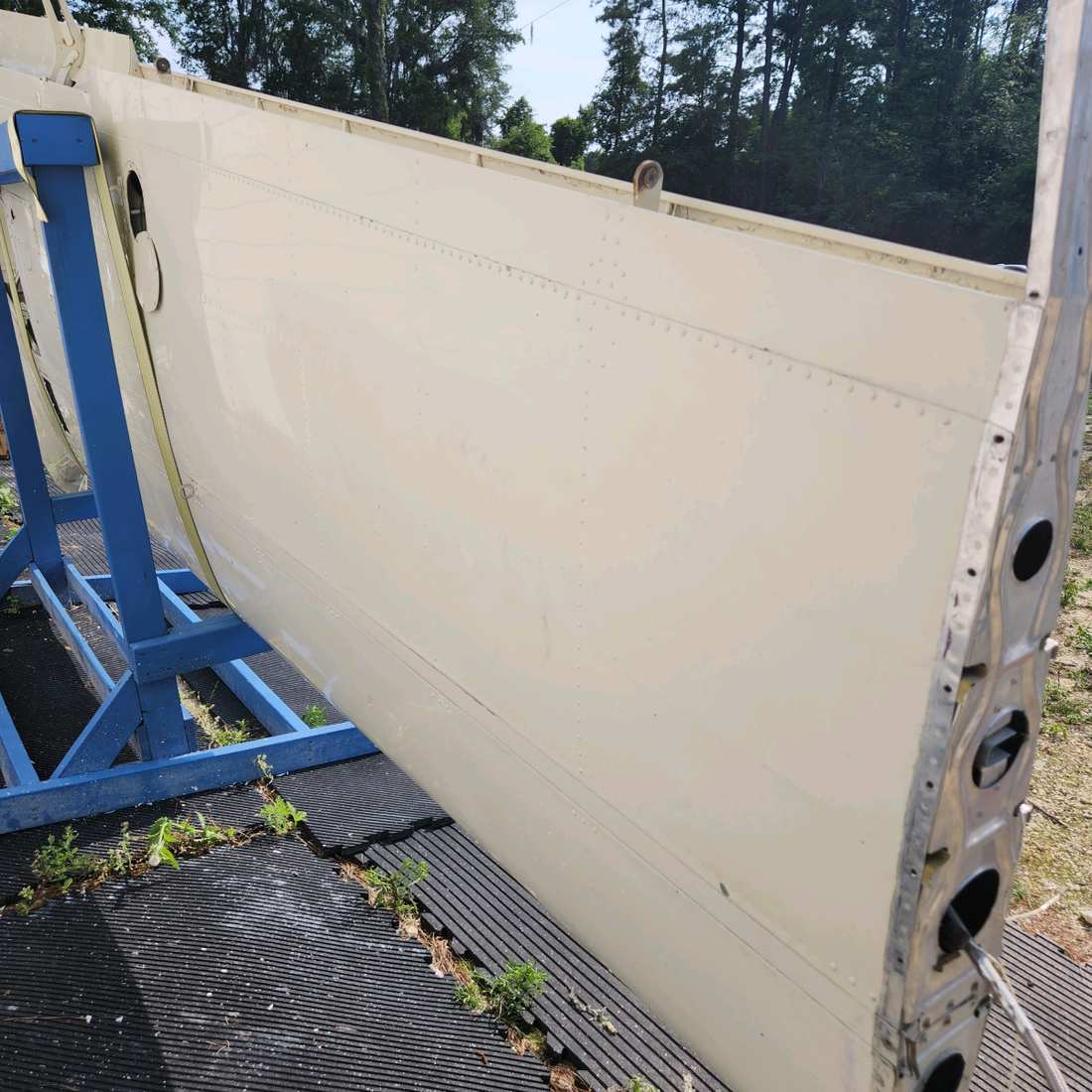 Used aircraft parts for sale, 35-115300 SA331 BEECHCRAFT F35 RH WING ASSEMBLY-OR IS SOLD IN PARTS
