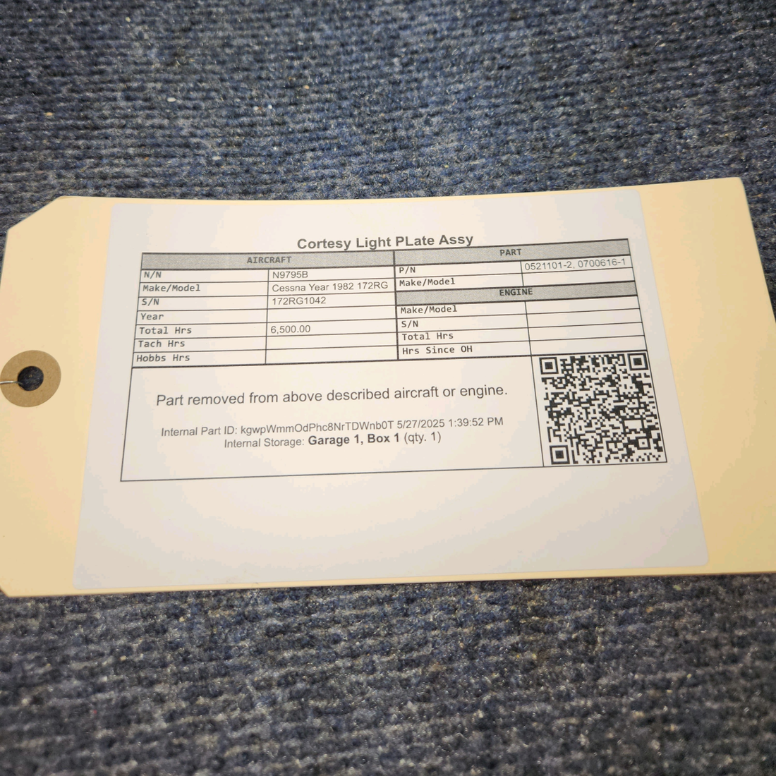 Used aircraft parts for sale, 0521101-2 Cessna 172RG Courtesy Light Plate  Assy