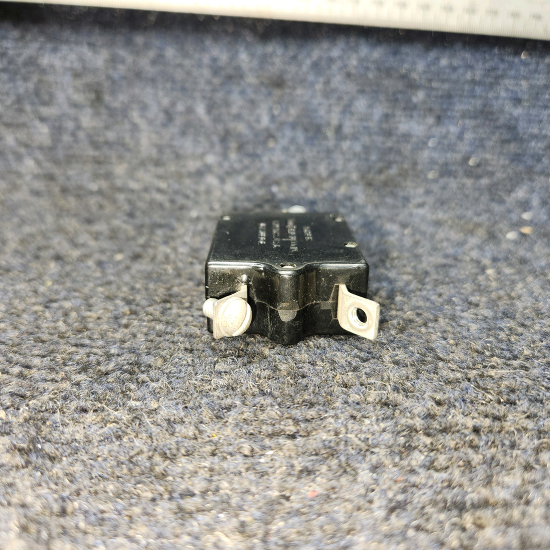 Used aircraft parts for sale, CB‑3105C Wood Electric BEECHCRAFT 95-55B Toggle Switch Circuit Breaker