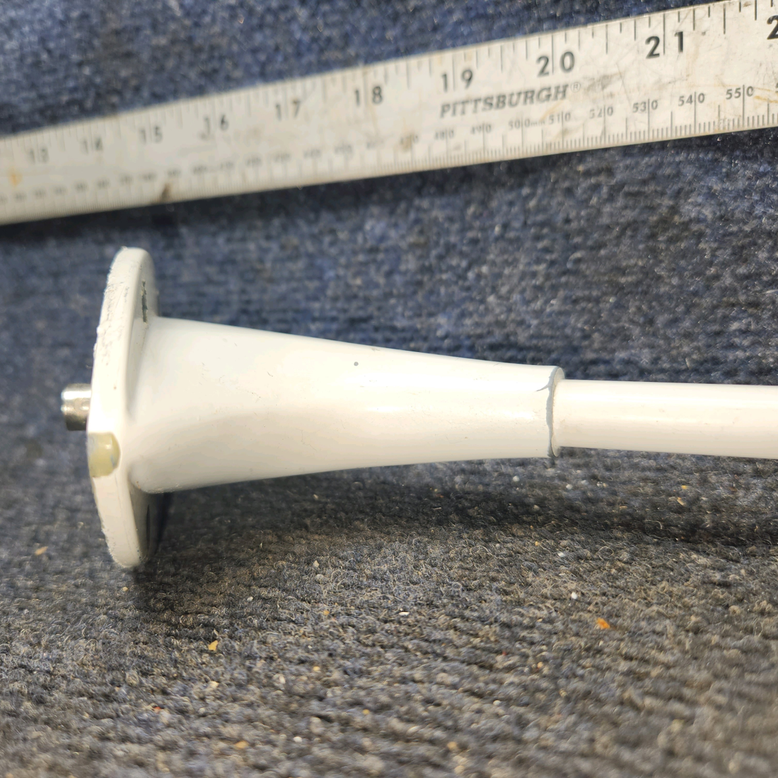 Used aircraft parts for sale, CI-121 Comant Industries Inc Beechcraft C23 SUNDOWNER VHF Communication Antenna