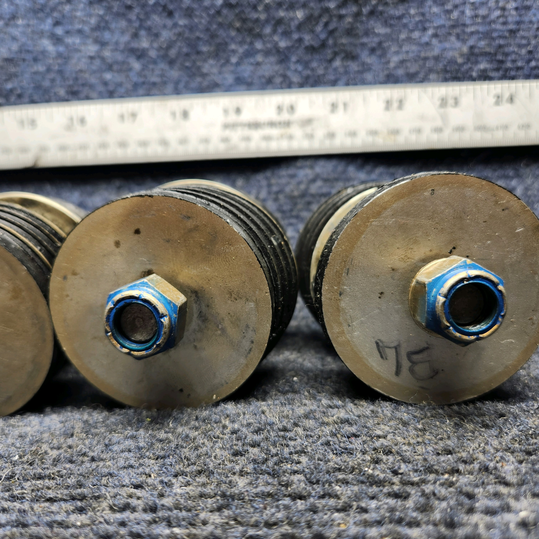 Used aircraft parts for sale, J-10776-1 Beechcraft A23A Musketeer Custom III J-10778-16 SET WITH 4 UNITS SHOCK MOUNT