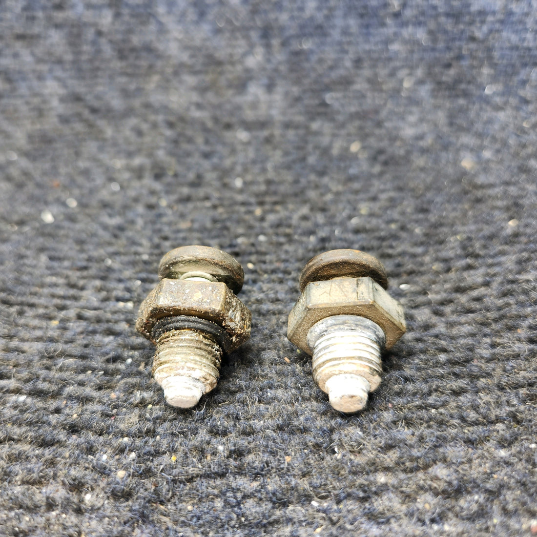 Used aircraft parts for sale, 0526001-2 Cessna 172 Fuel Drain Vave Set of 2