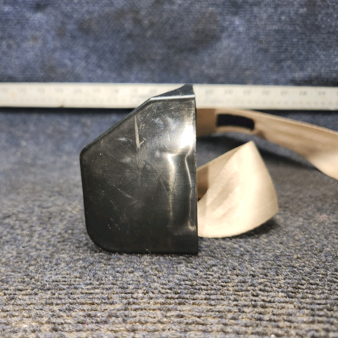 Used aircraft parts for sale, 501580-439 AmSafe BEECHCRAFT 95-55B Safety Seatbell Shoulder Harness