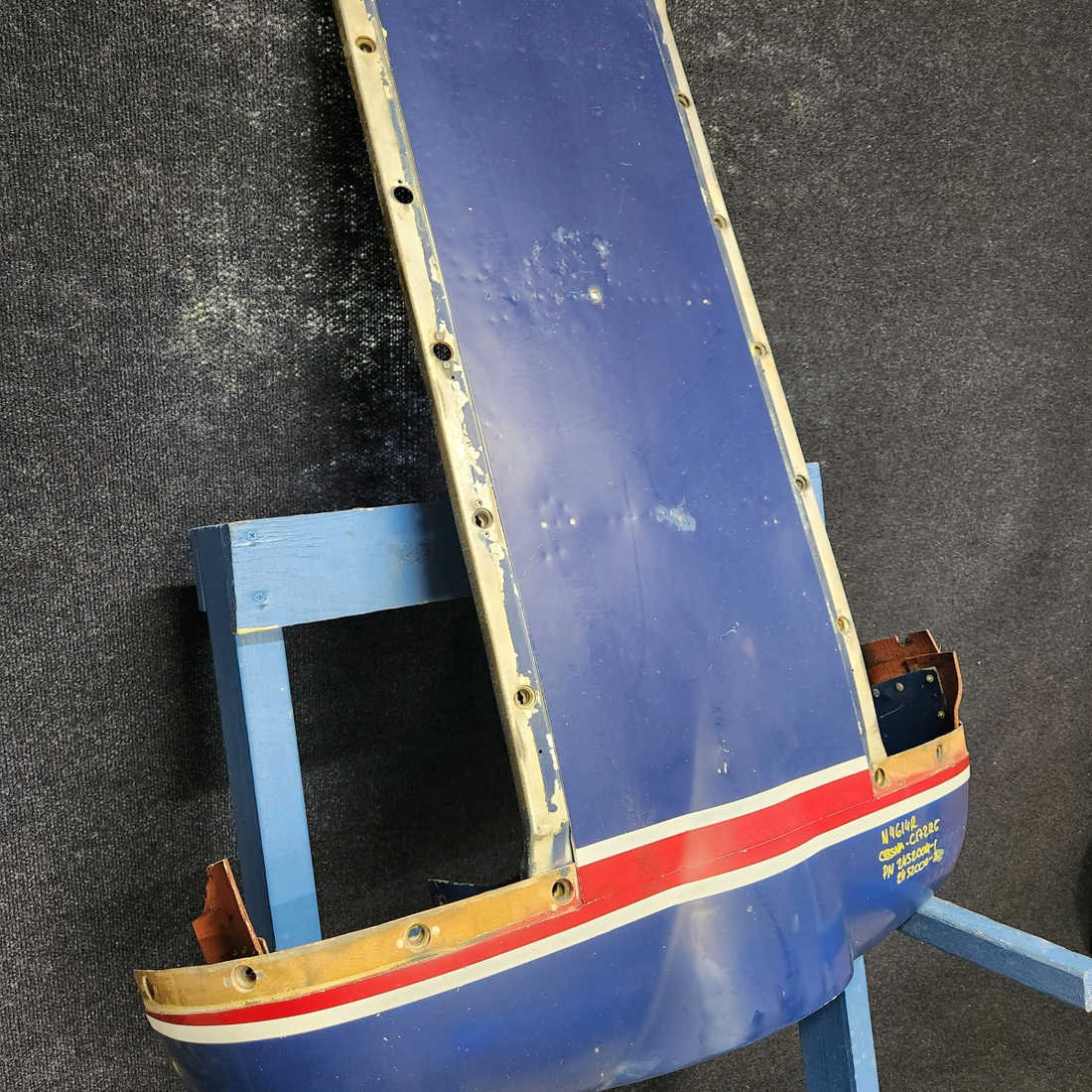 Used aircraft parts for sale, 2452004-1 / 2452000-3 CESSNA C172RG NOSE CAP & UPPER CENTER COWLING ASSEMBLY