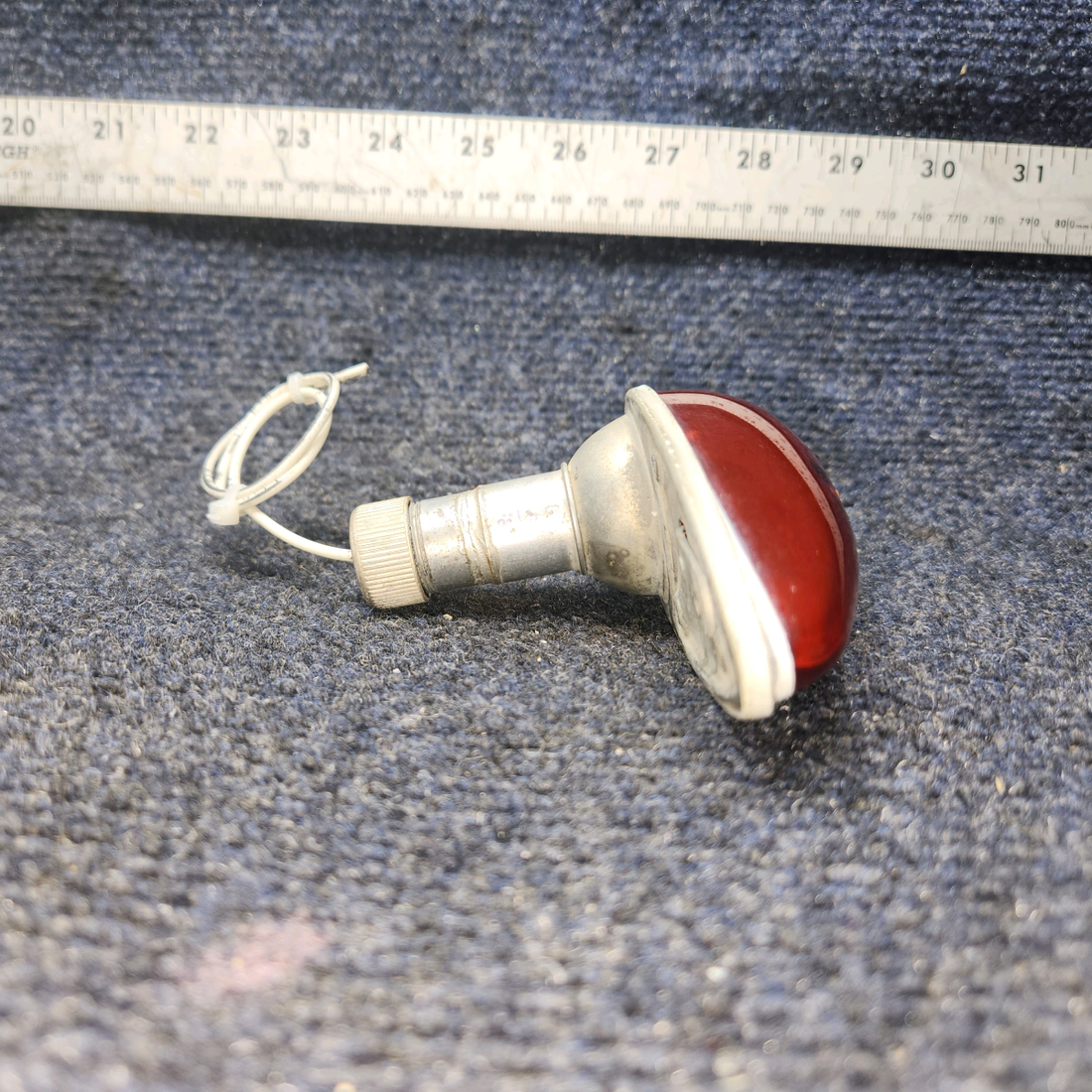 Used aircraft parts for sale, B3307-3 Grimes BEECHCRAFT 95-55B Wing Tip Navigation Light