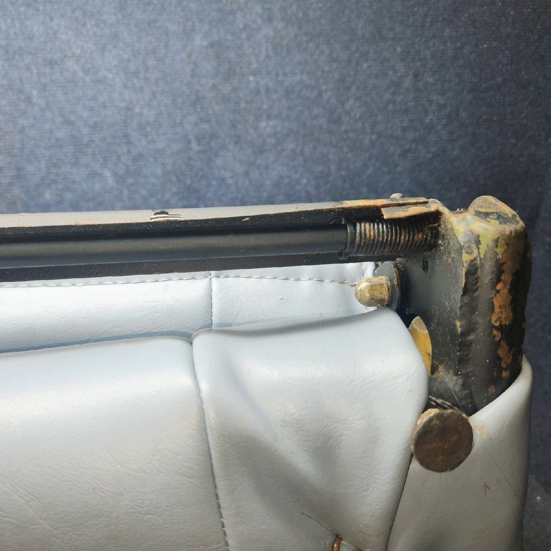 Used aircraft parts for sale, 96827-022 piper PA-28-181 Rear Seat Assembly – LH
