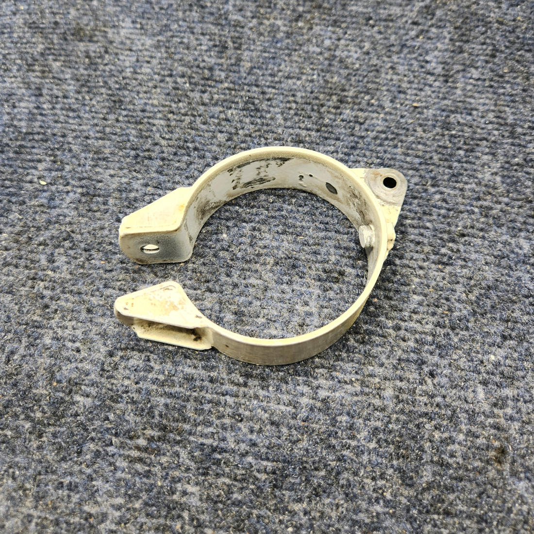 Used aircraft parts for sale, 2243028-1 CESSNA C172RG SHIMMY DAMPENER CLAMP ASSEMBLY