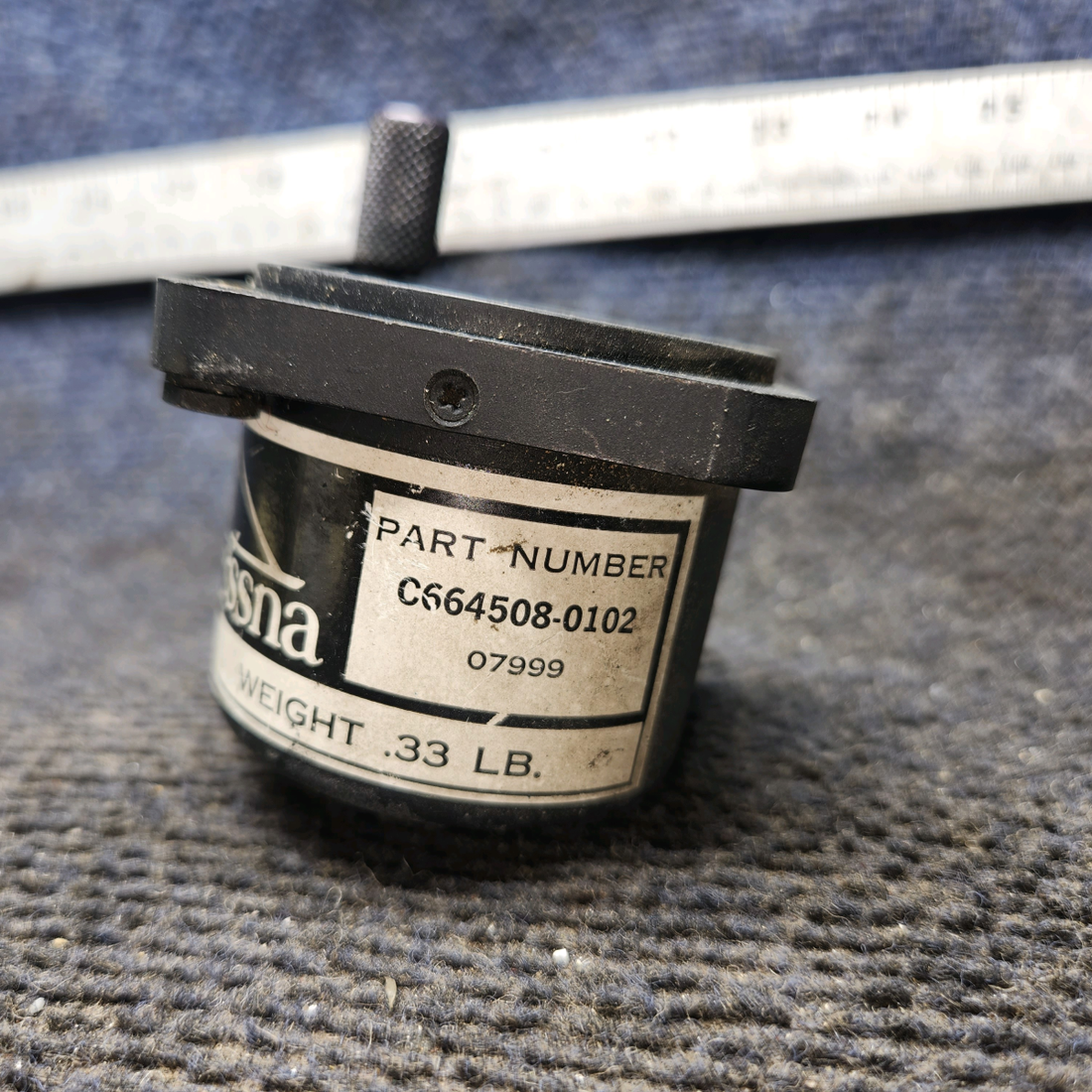 Used aircraft parts for sale, C664508-0102 cessna 150G Electric Clock – 14V