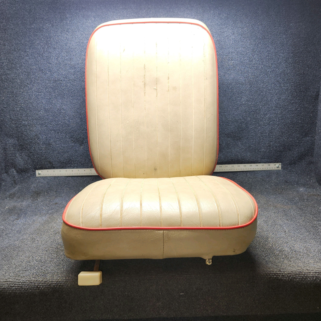 Used aircraft parts for sale, 0400118-90 Cessna C-150J Co-Pilot Right Seat Assy