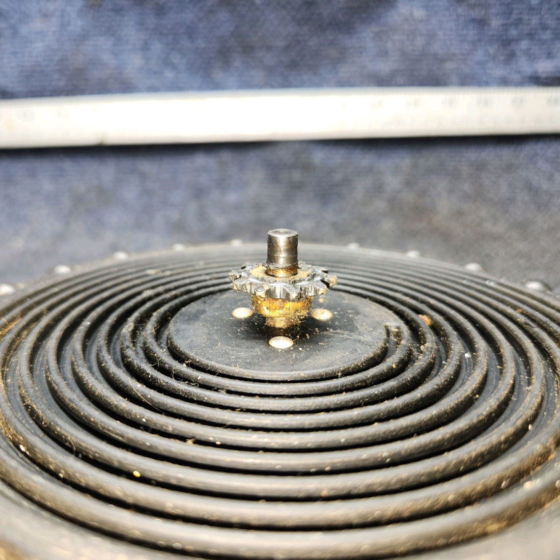 Used aircraft parts for sale, 0713656-1 Cessna 182G Elevator Trim Tab Control Wheel Assembly