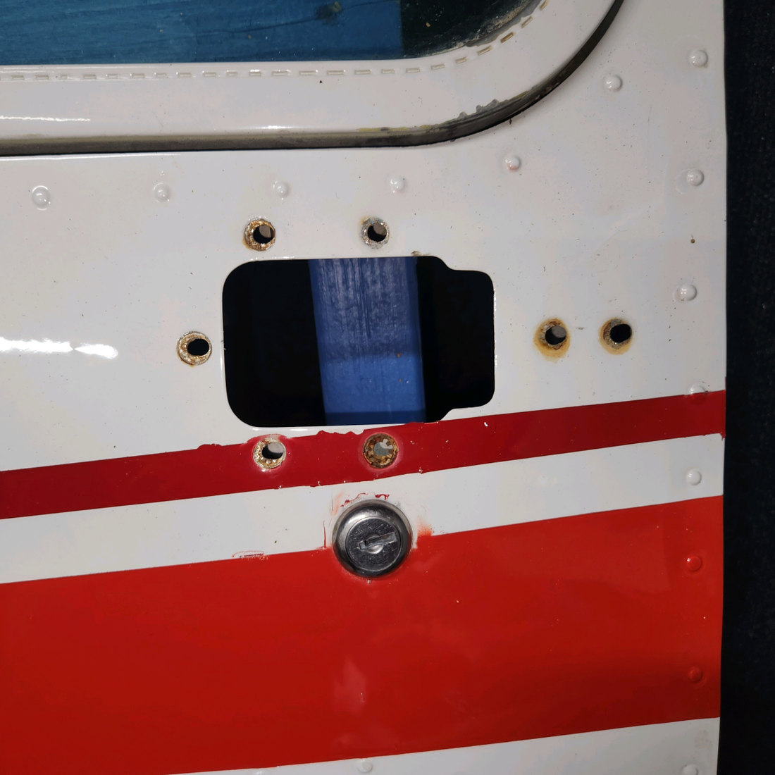 Used aircraft parts for sale, 0413033-1 cessna 150G Cabin Door Assembly – LH