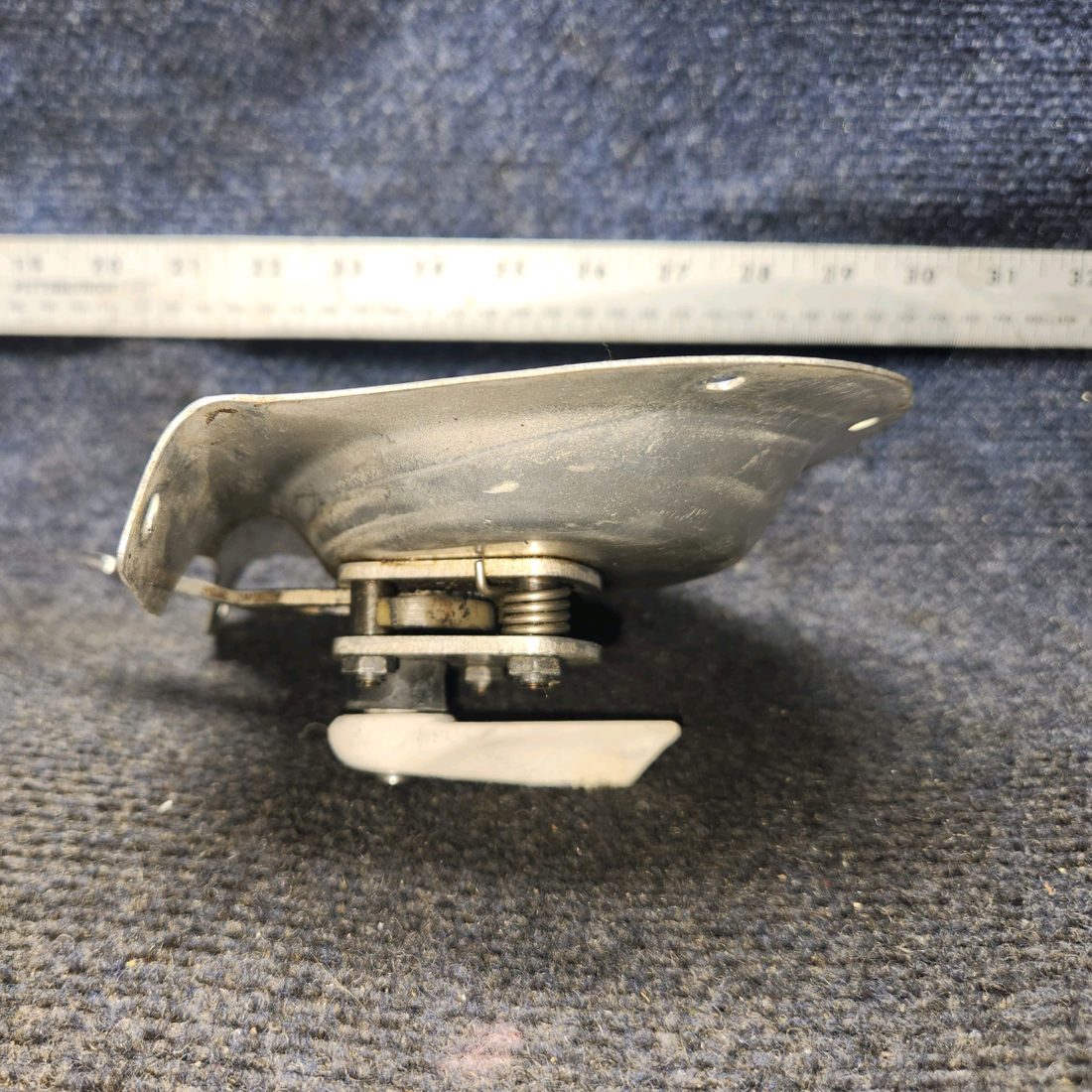Used aircraft parts for sale, 36598-002 Piper PA28-161 Auxiliary Latch with Handles