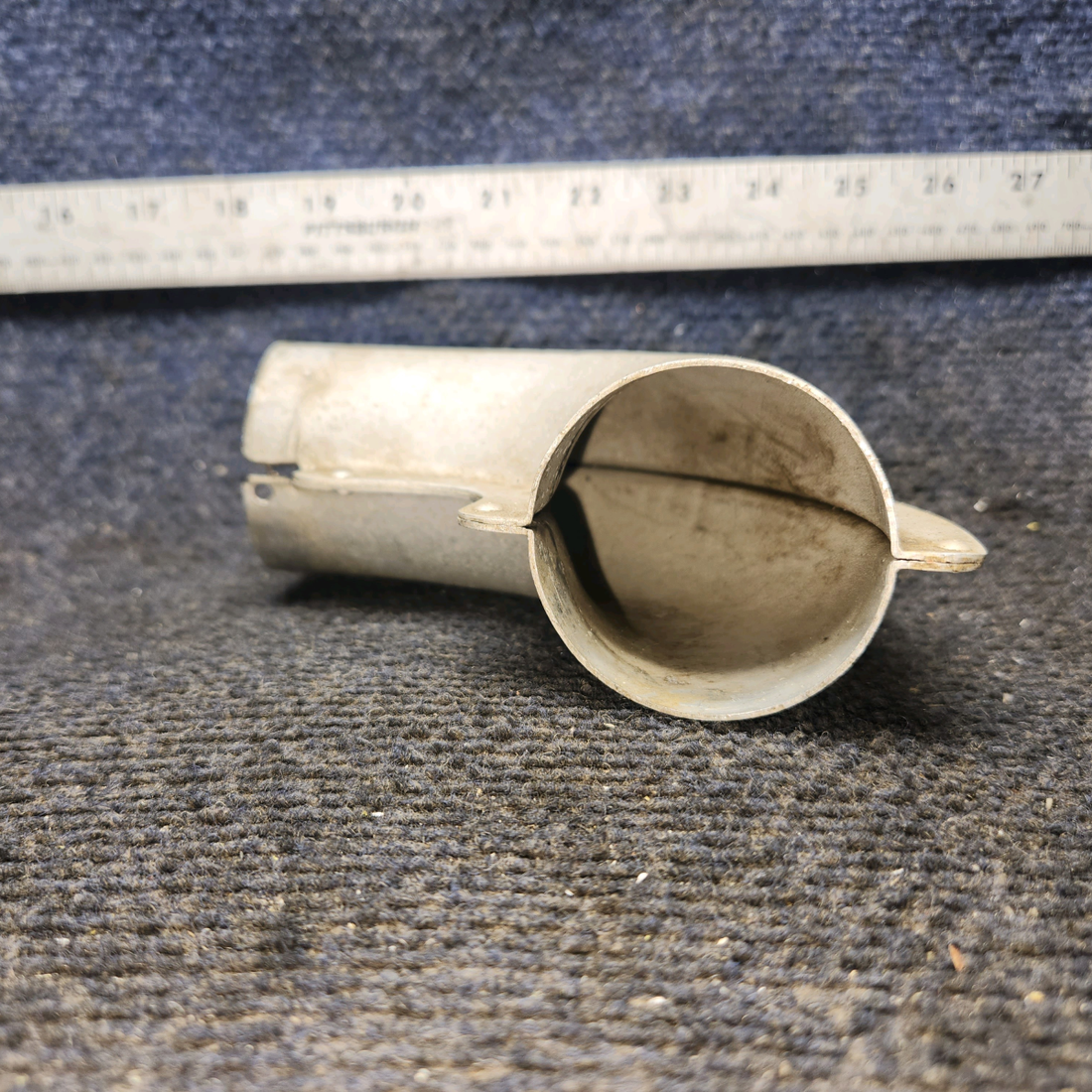 Used aircraft parts for sale, 0413233 cessna 150G Cabin Air Vent Elbow