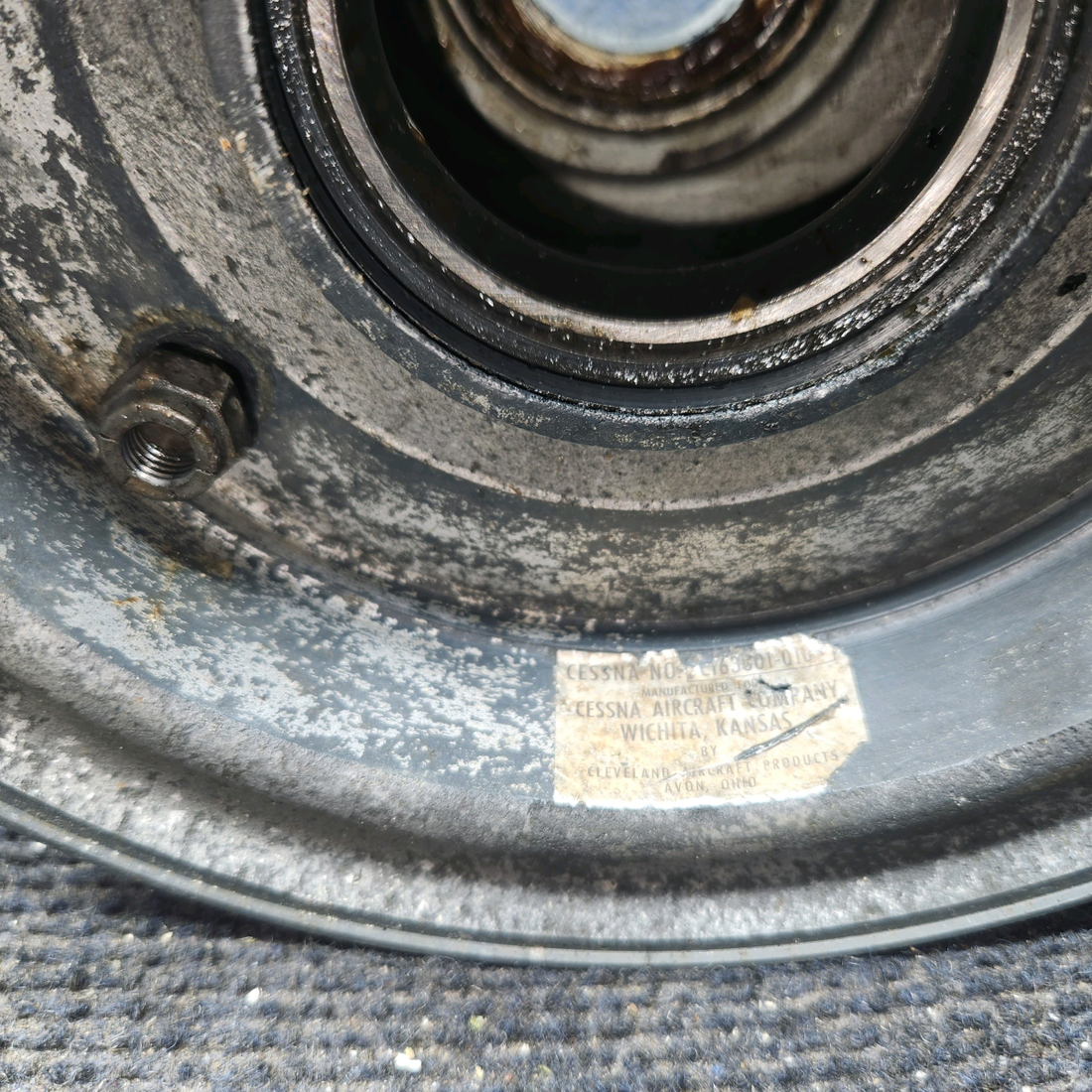 Used aircraft parts for sale, 40-86 Cleveland Cessna 172F 6.00-6 Main Wheel Assembly