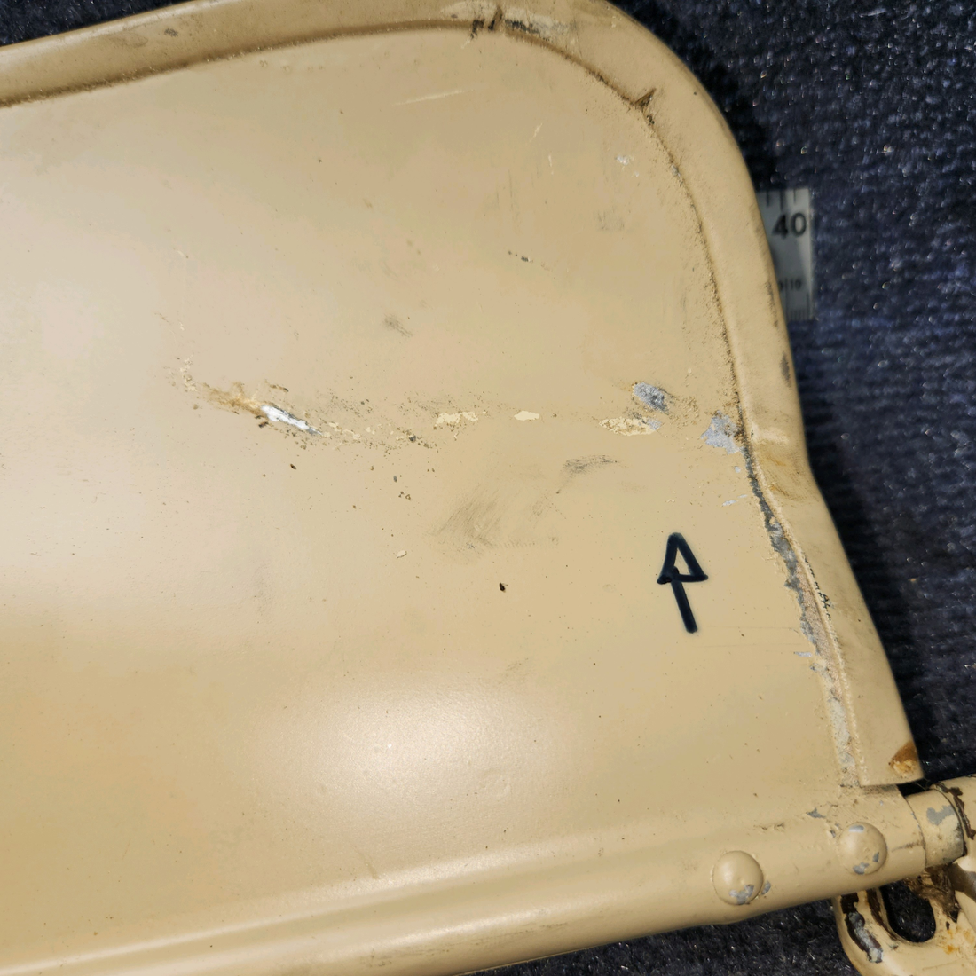 Used aircraft parts for sale, 0713011-13 Cessna 172 Sun-Visor Set LH & RH with brackets (Dent)