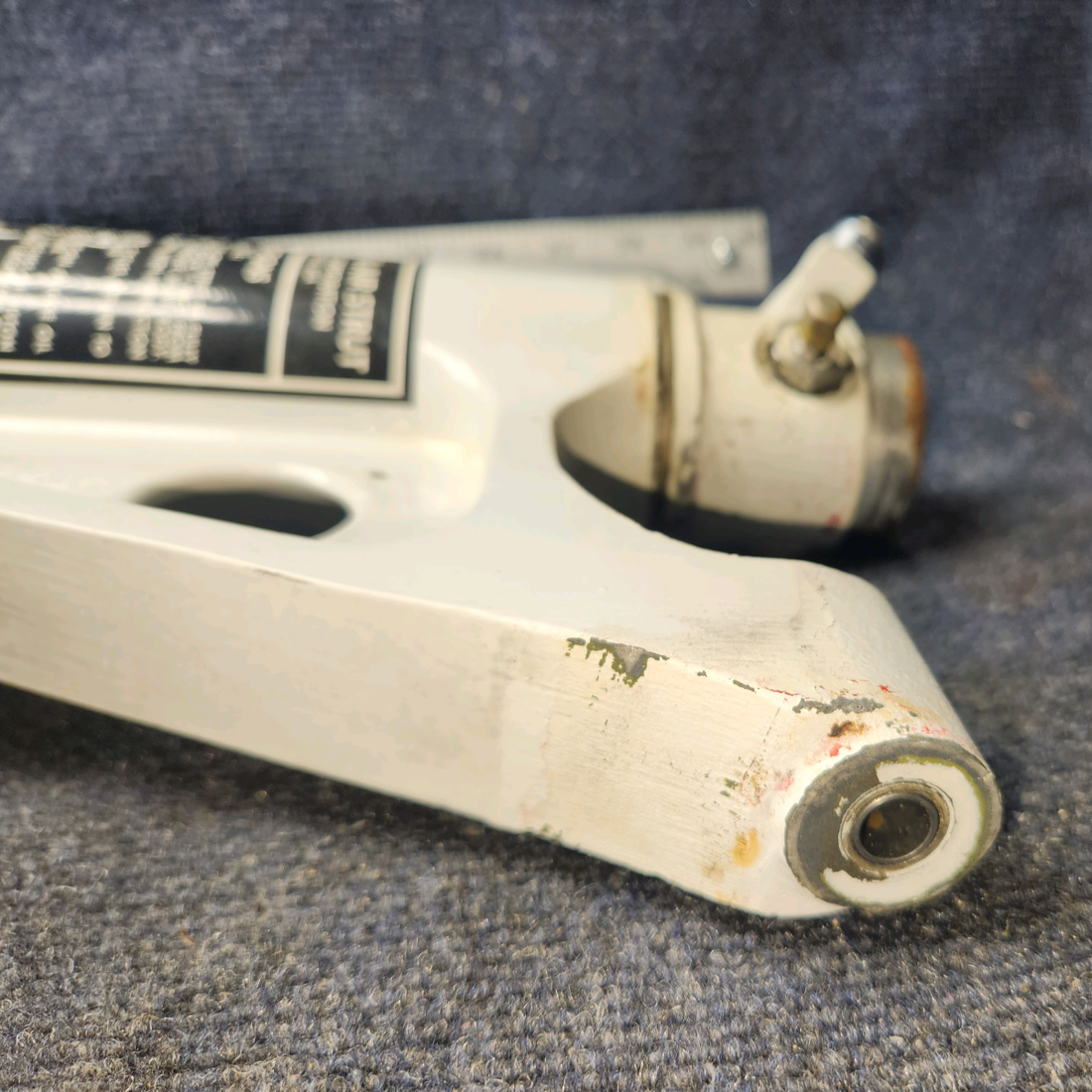 Used aircraft parts for sale, 36-820020-3 BEECHCRAFT 95-55B Nose Gear Assy