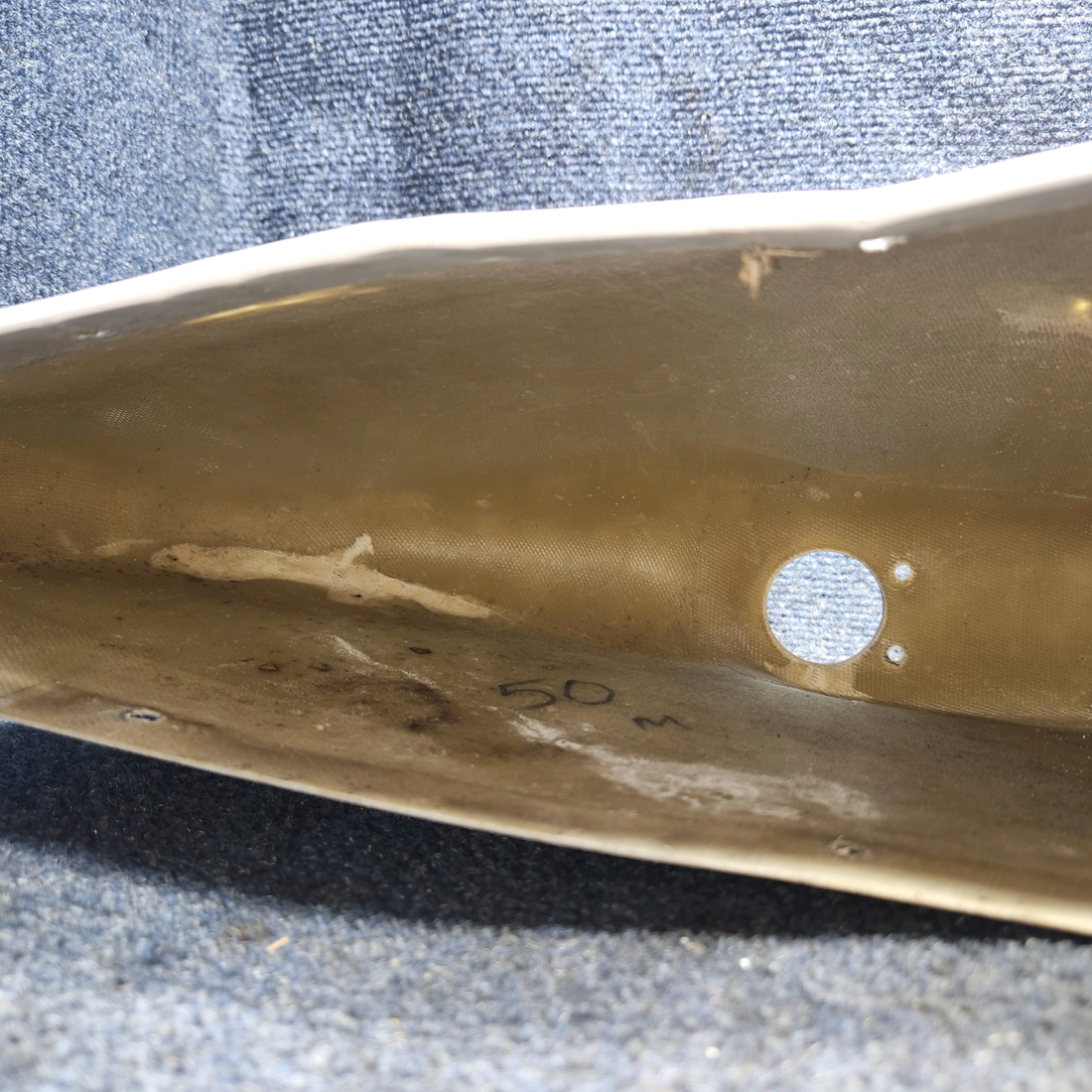 Used aircraft parts for sale, 0523565-30 cessna 150G Wing Tip Assembly – RH – Worn Paint, See Photos
