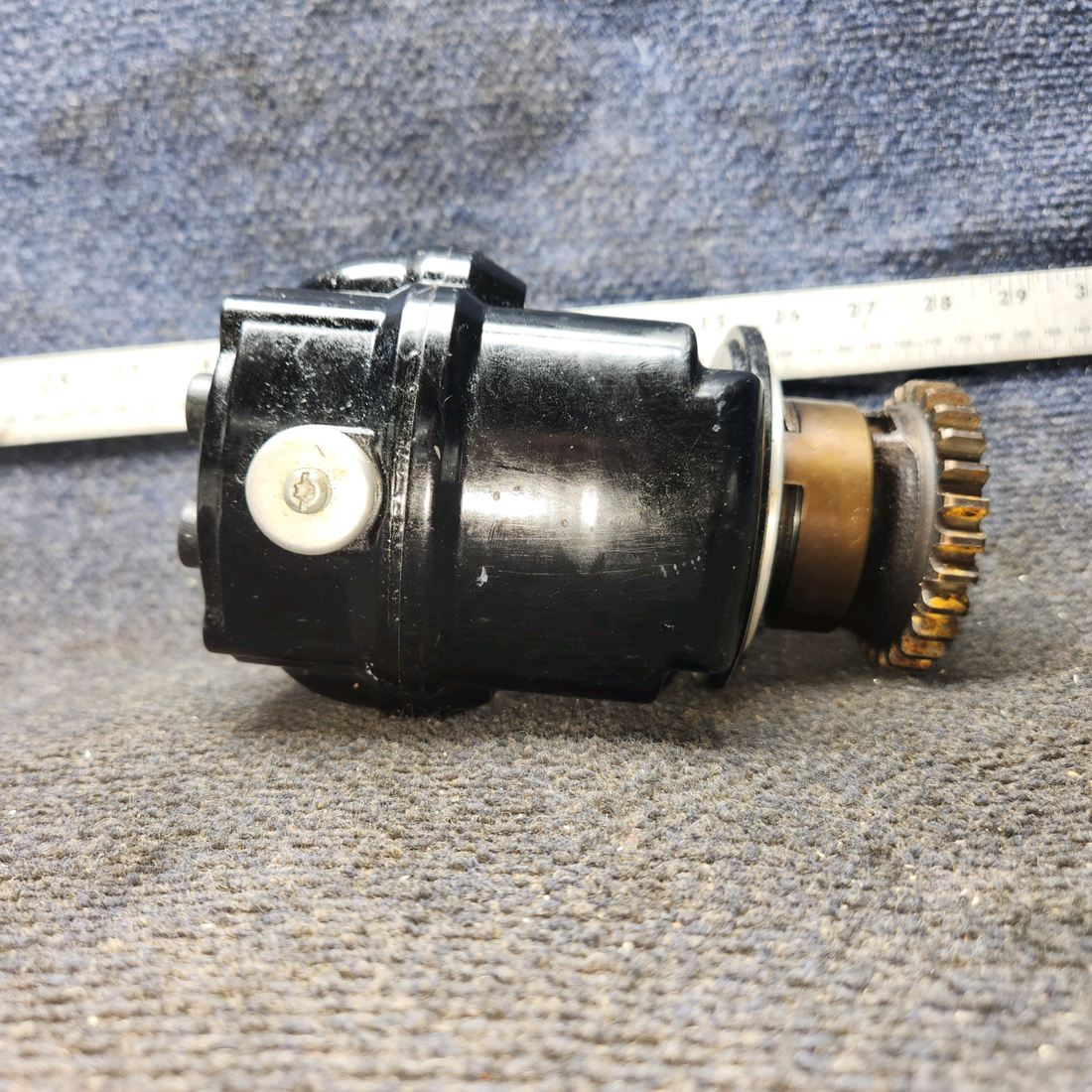 Used aircraft parts for sale, 4301 Champion Aerospace cessna 150G Slick Magneto with Gear