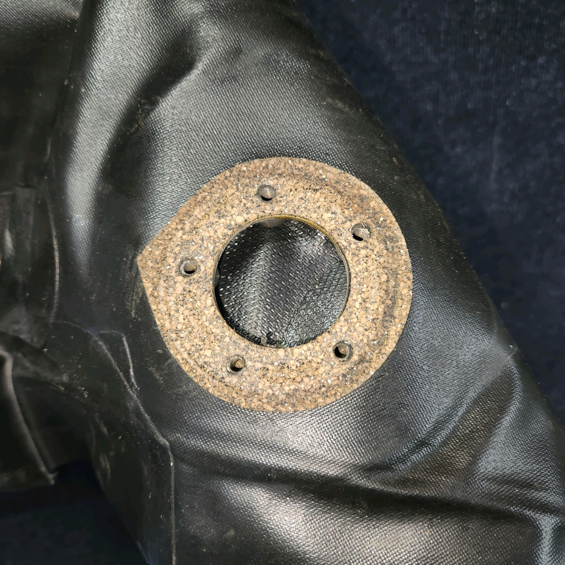 Used aircraft parts for sale, 95-920011-14 BEECHCRAFT 95-55B Auxiliary Fuel Cell - RH – 31 Gallons, MFG 11/2004