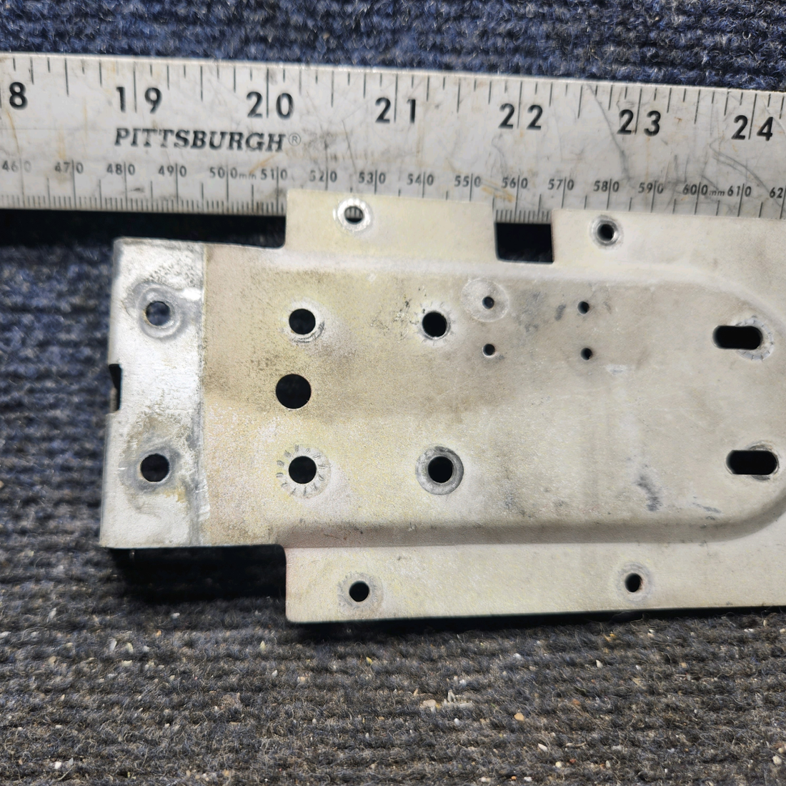 Used aircraft parts for sale, 0413388-1 cessna 150G Mounting Plate Assembly