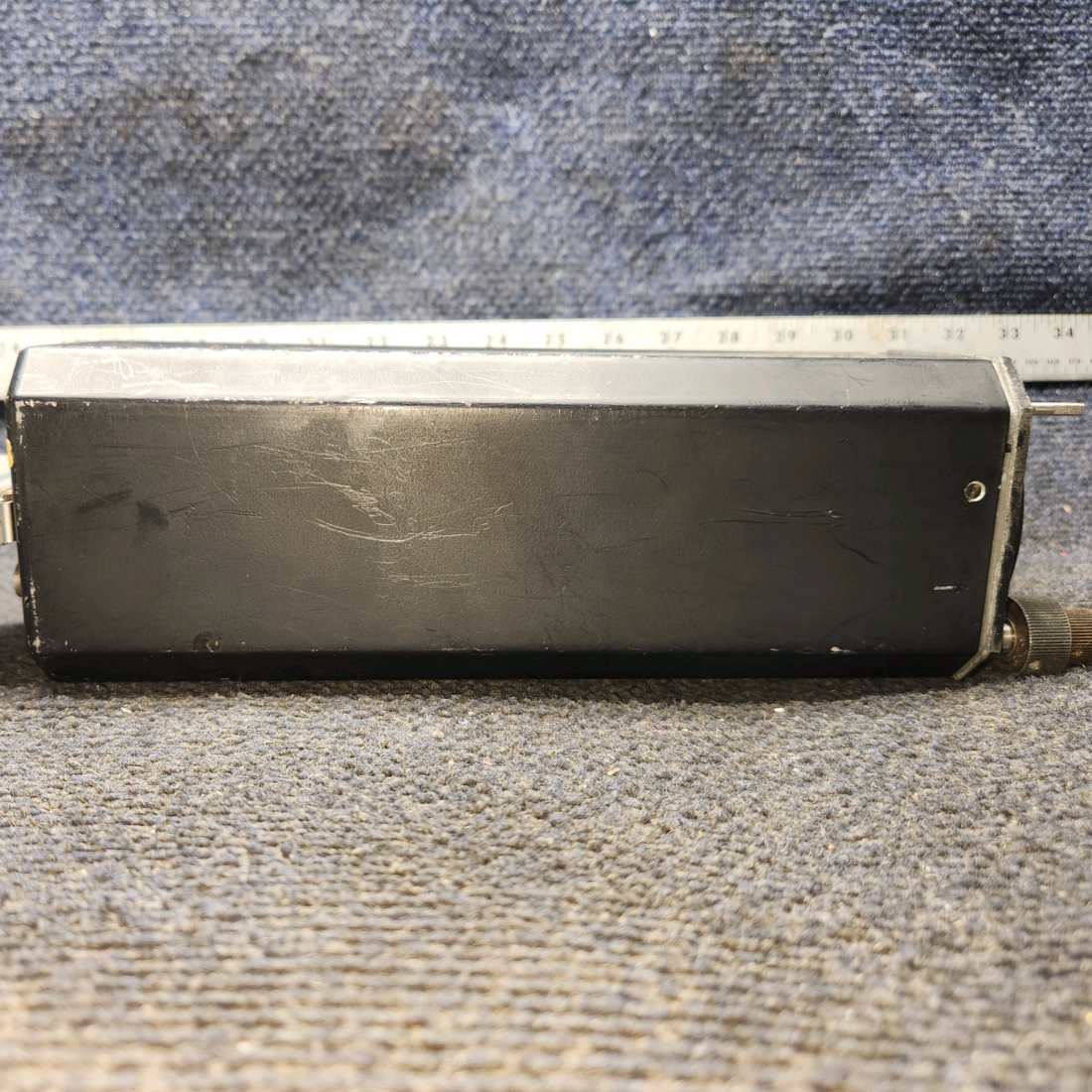 Used aircraft parts for sale, NAV-122 TSO Narco Beechcraft 35-33 Glideslope Indicator with Nav Receiver 14 V