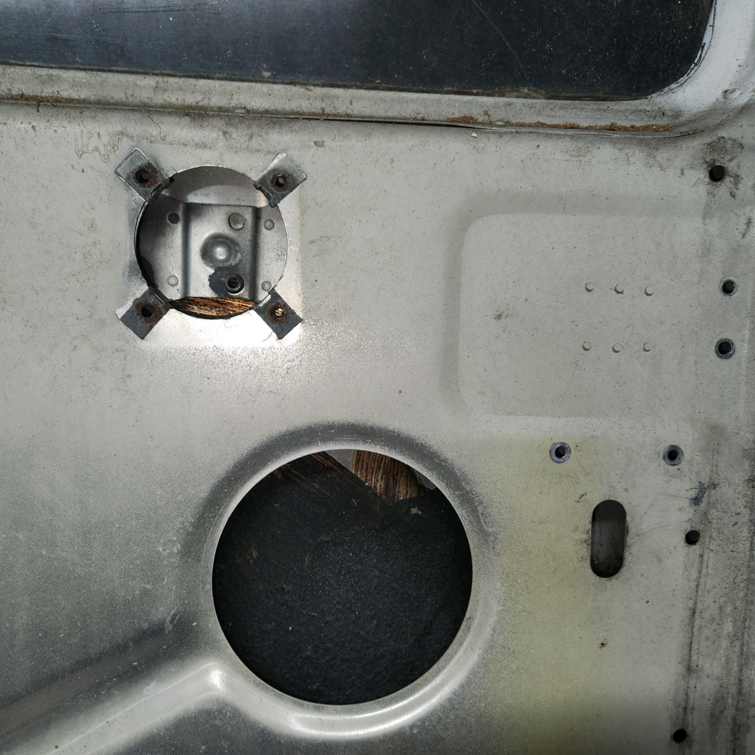 Used aircraft parts for sale, 0511460-2 Cessna 172F Cabin Door Structure - RH