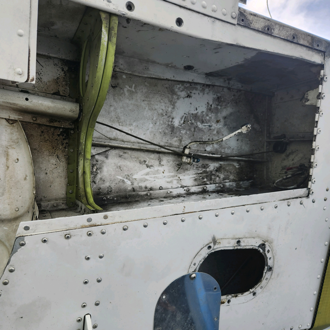 Used aircraft parts for sale, 38121-008 Piper PA32RT-300 WING STRUCTURE ASSY LH "SEE PHOTOS FOR DETAILS"