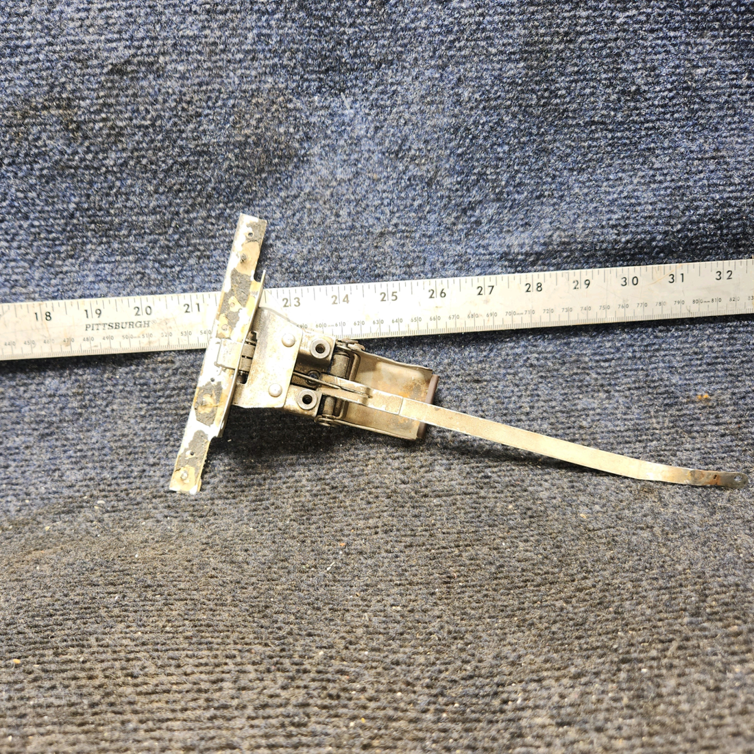 Used aircraft parts for sale, 0511112-17 Cessna 172 Cabin Door Latch Assembly "Has Repair"