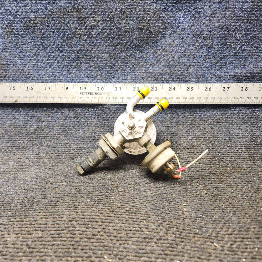 Used aircraft parts for sale, 2H3-19 Airborne piper PA-28-181 Vacuum Regulating Valve Assembly