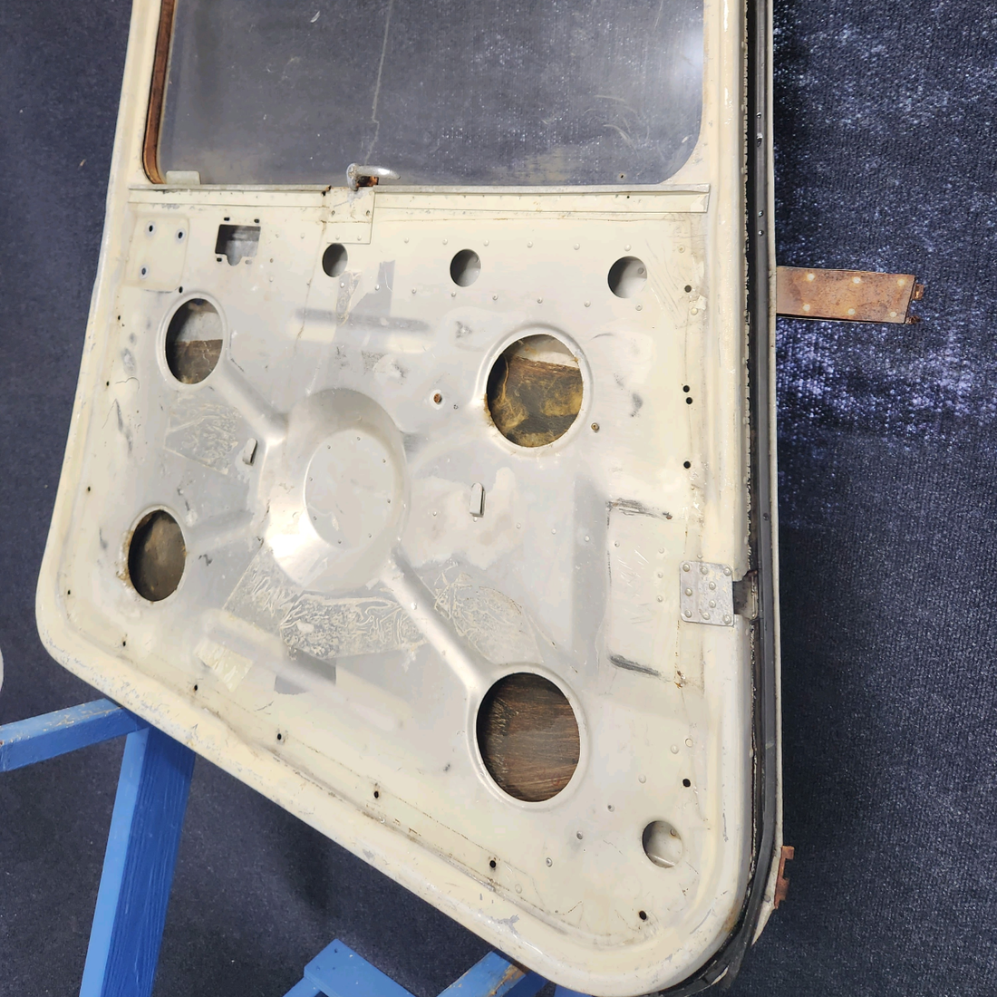 Used aircraft parts for sale, 0711001-67 Cessna  [part_model] Texas Several LH DOOR STRUCTURE ASSY 'SEE PHOTOS FOR DETAILS"