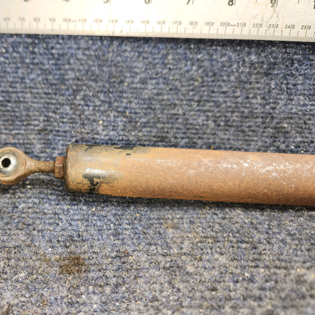 Used aircraft parts for sale, 38151-000 Piper PA32RT-300 Nose Wheel Stering Rod Assembly