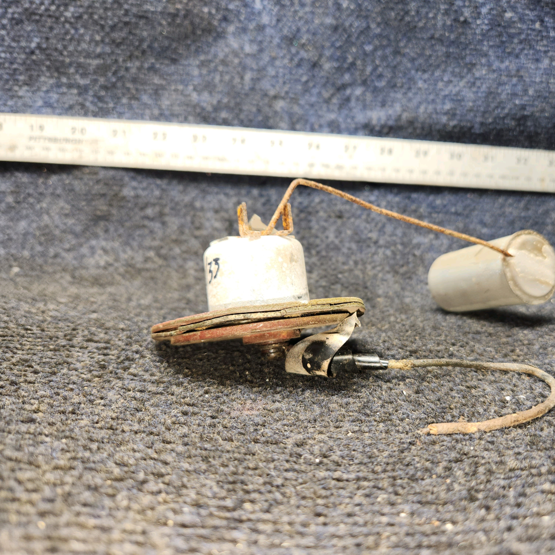 Used aircraft parts for sale, 0523557-1 Cessna 172 Fuel Gauge Transmitter (Core)
