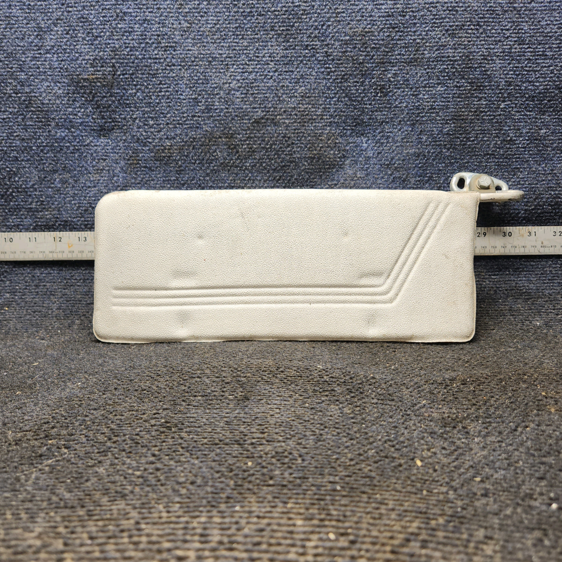 Used aircraft parts for sale, 0700122-13 cessna 150G Sun Visor – LH